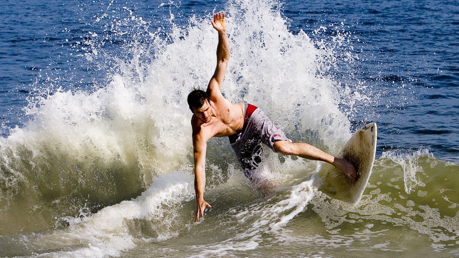 星空体育官方平台-中国足球的球员技术提升路径规划，中国足球队训练