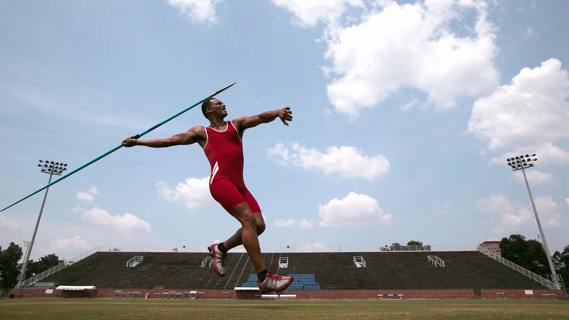 中超裁判队伍建设完善,执法更规范,2021赛季中超裁判